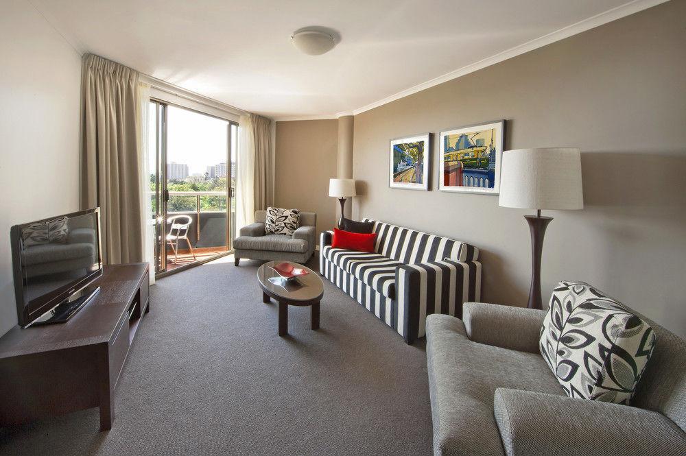 Aparthotel Mantra On The Park Melbourne Esterno foto