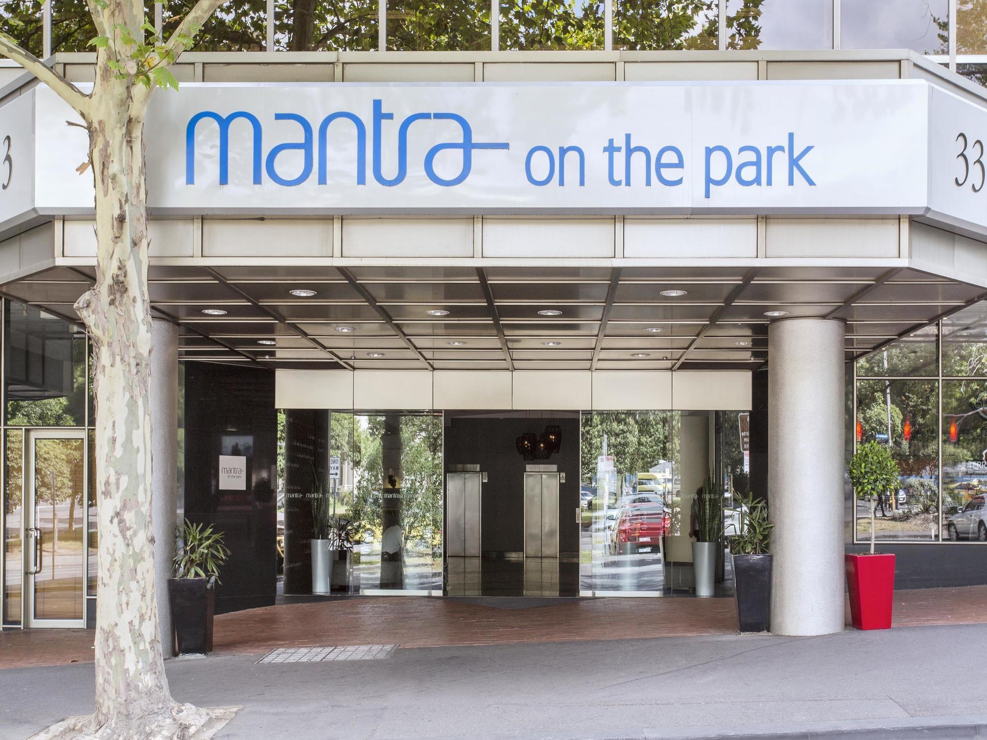 Aparthotel Mantra On The Park Melbourne Esterno foto