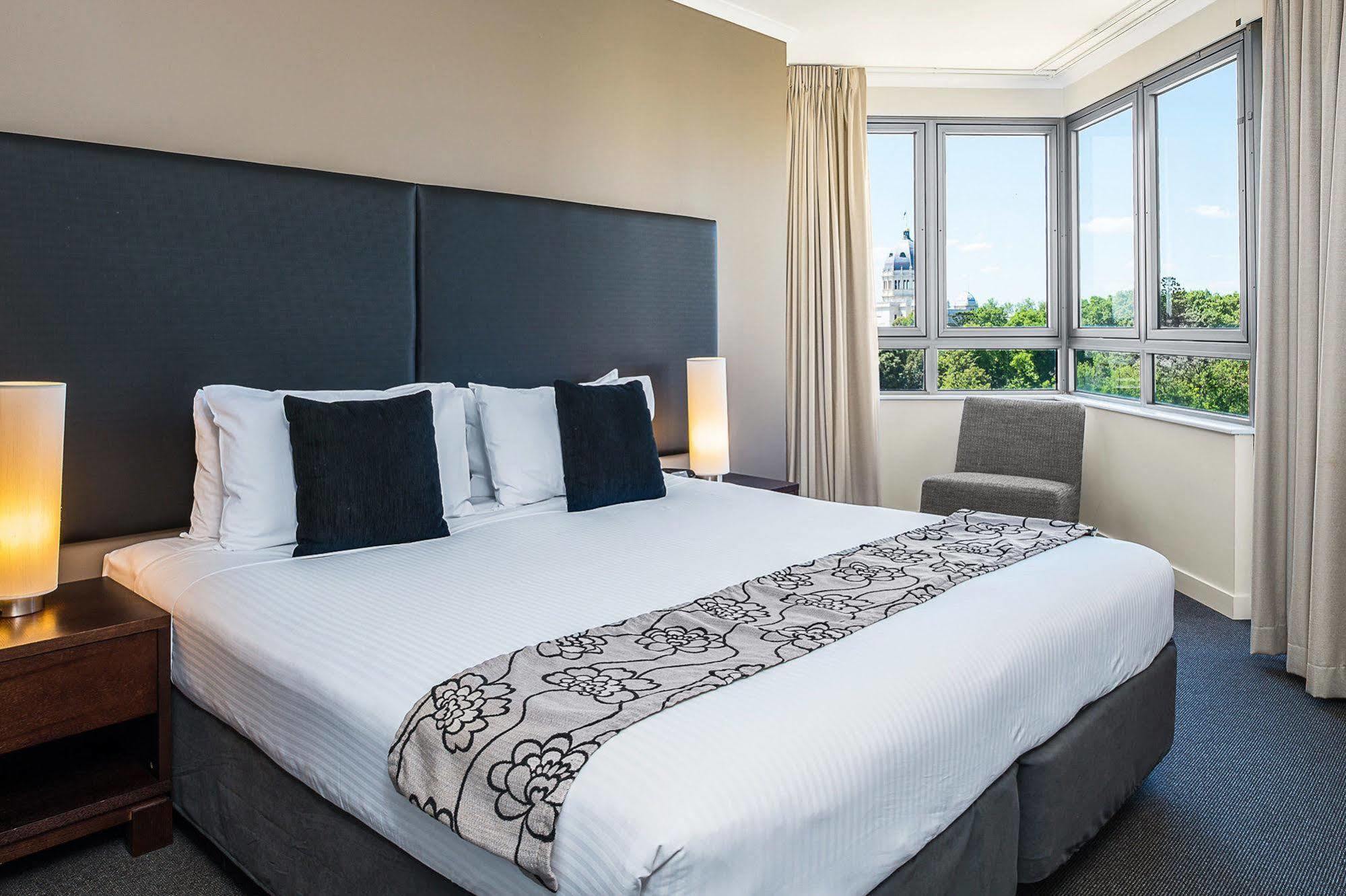 Aparthotel Mantra On The Park Melbourne Esterno foto