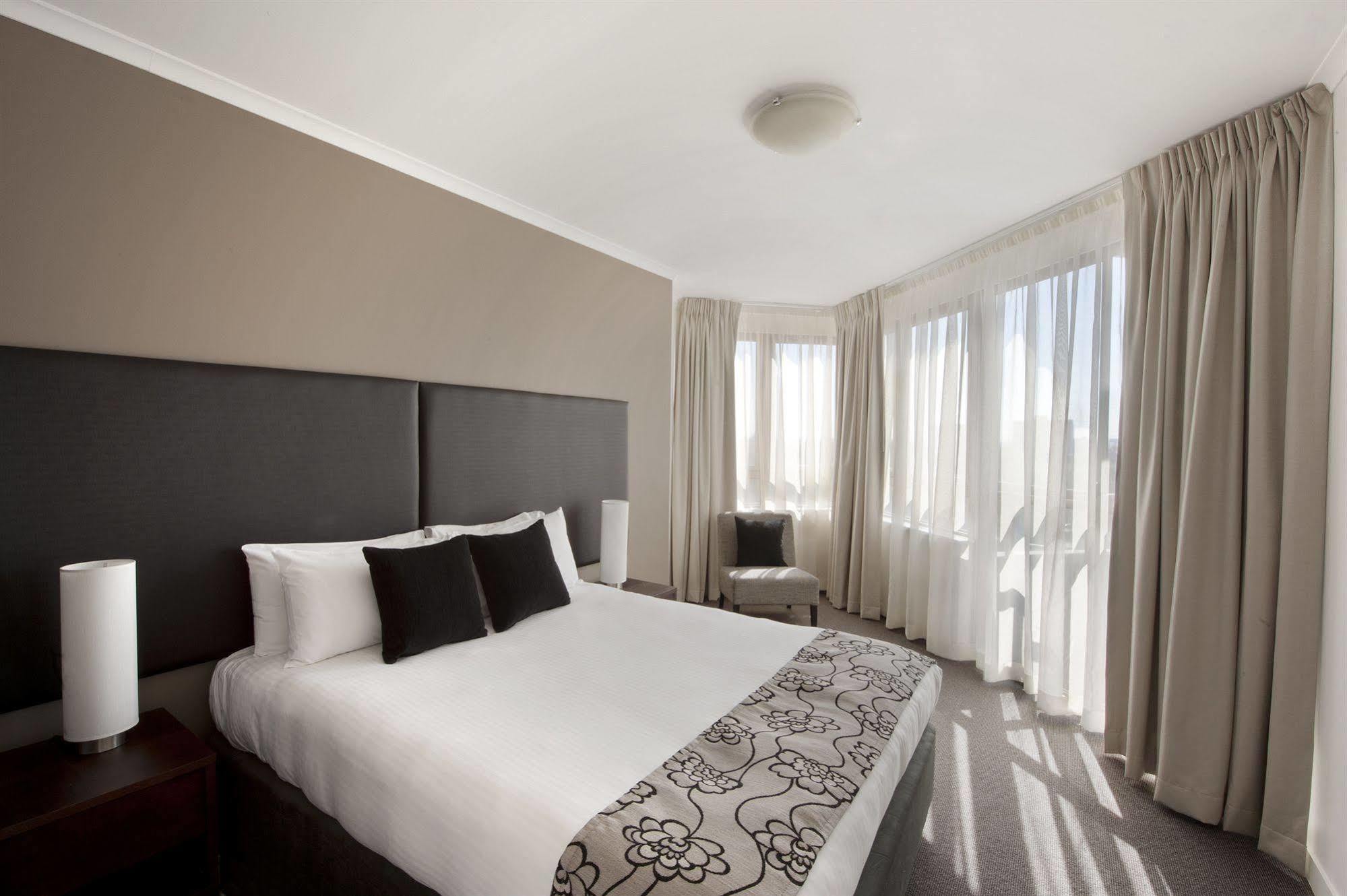 Aparthotel Mantra On The Park Melbourne Esterno foto